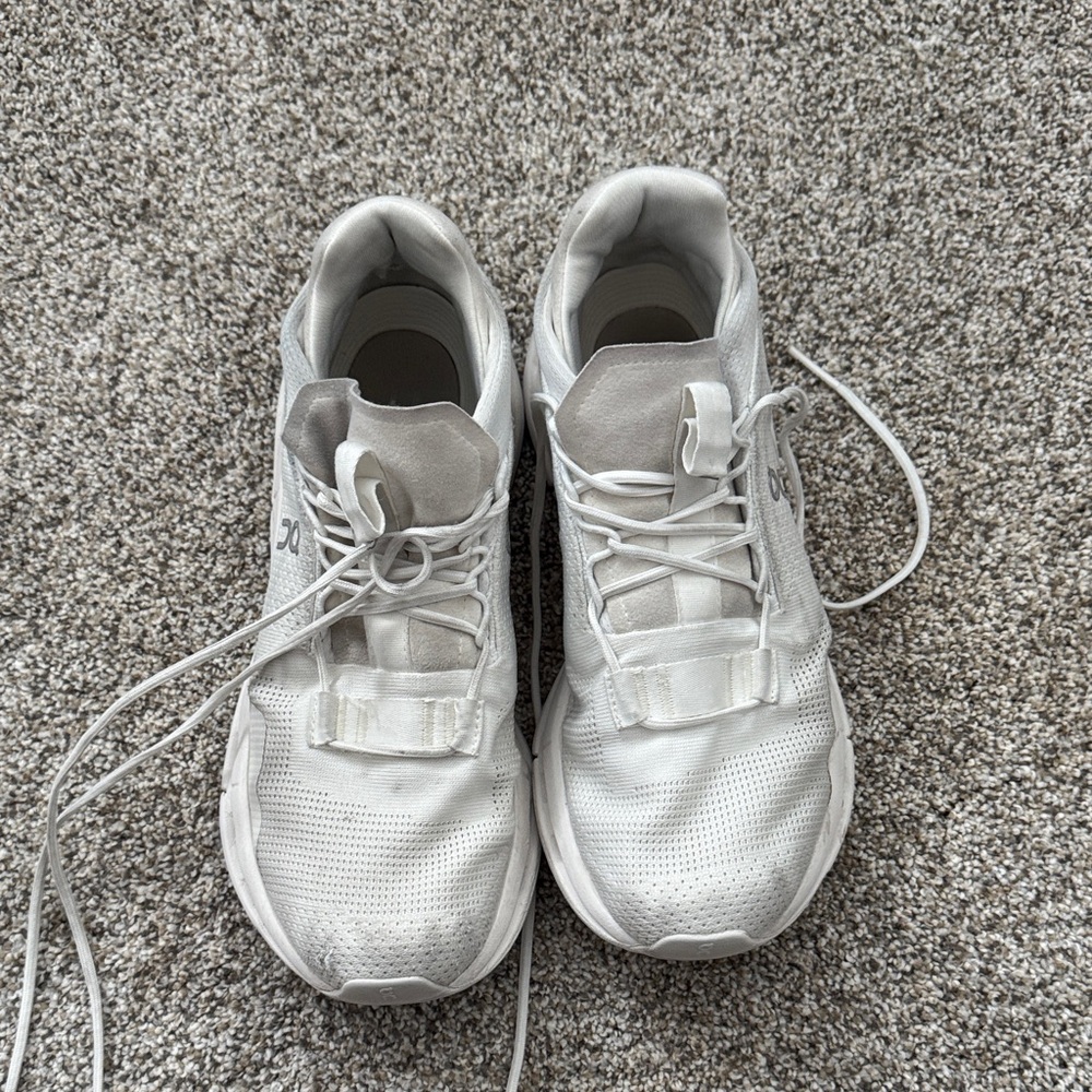 [ Cloud Nova Sneakers ]